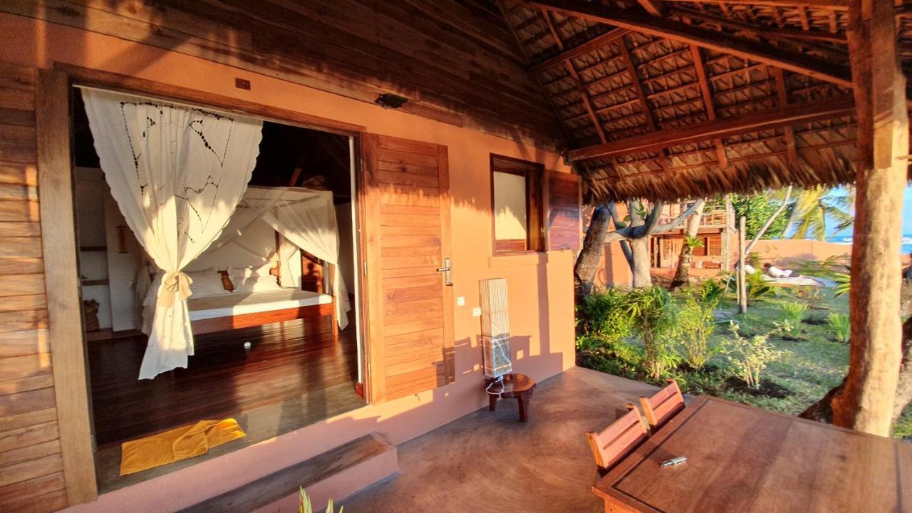 Le Transat Bed & Breakfast Ambatoloaka  Exterior foto